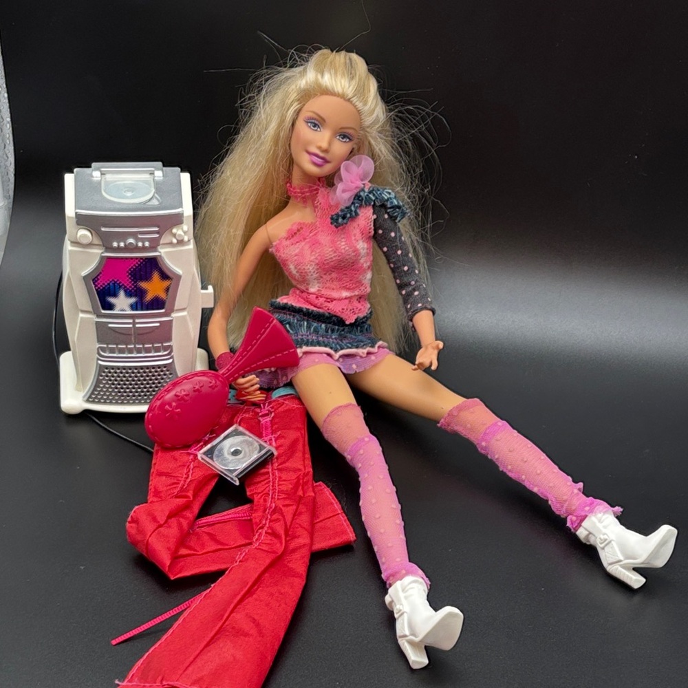 Vintage American Idol Barbie Doll with accessories